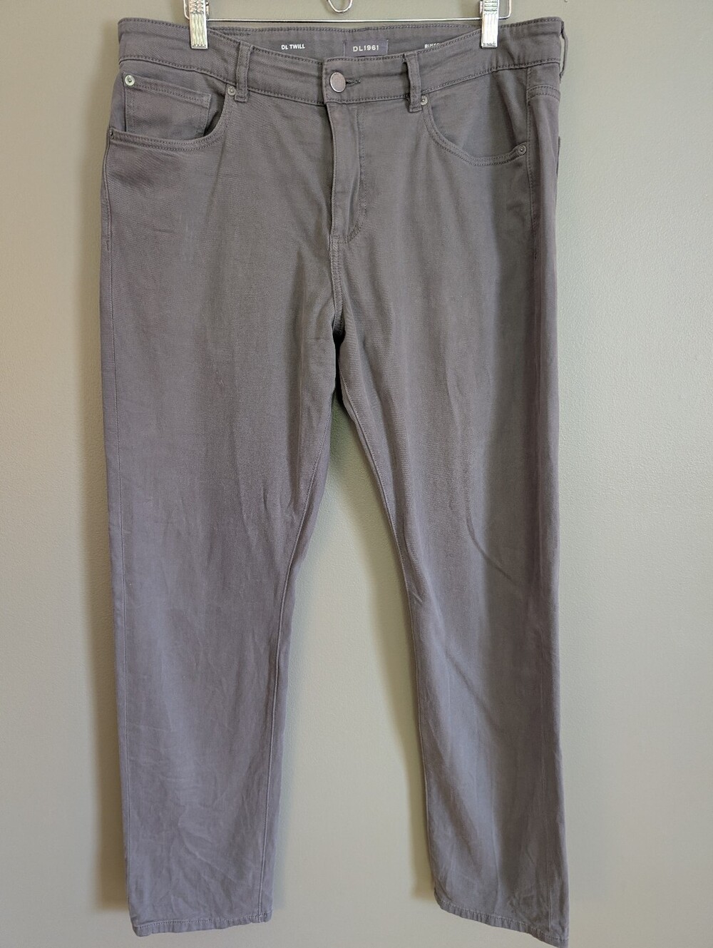 DL1961 Russell Slim Straight Pants Size 36